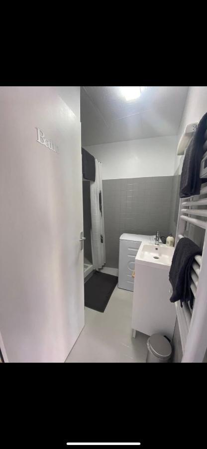 Le 35 Liberte-Spacieux Appartement Avec Balcon Et Local Velos-Centre Commercial Polygone בזייה מראה חיצוני תמונה